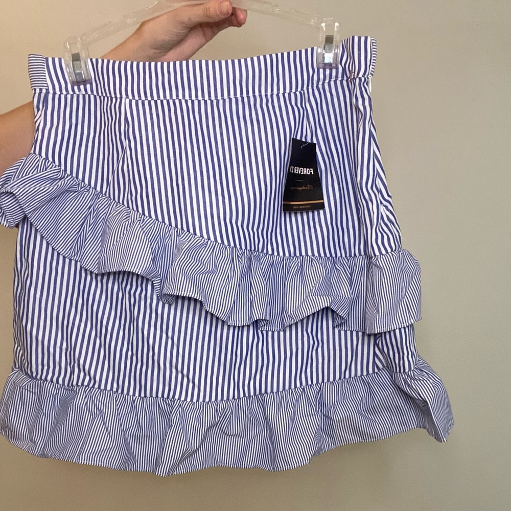 Forever 21 short stripe skirt